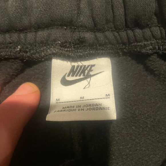 Nike Black Cargo Joggers Size Medium - Picture 3 of 8